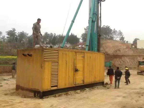 宜章如何判断水冷式机油散热器密封件是否需要更换?